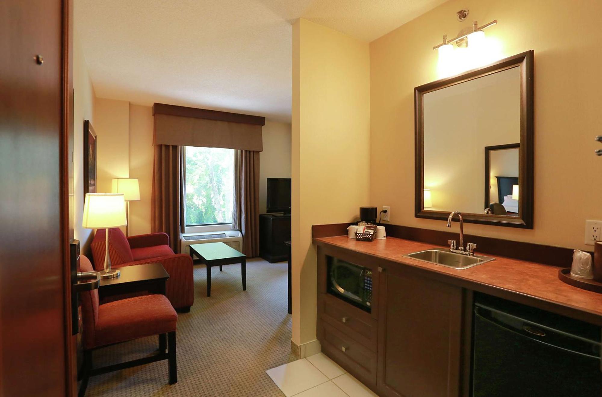 Hampton Inn & Suites Laval Exterior foto